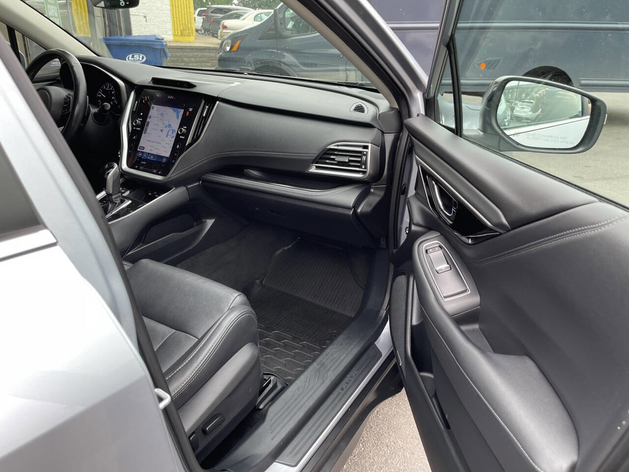 Used 2022 Subaru Outback Limited AWD/4WD image 11