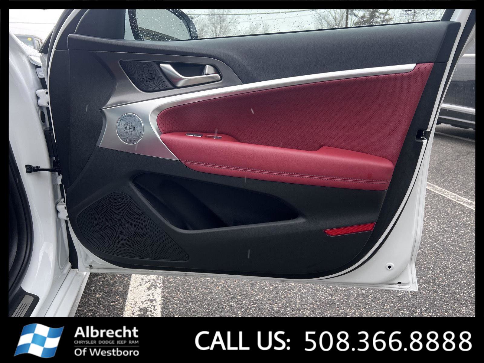 Used 2025 Genesis G70 2.5T w/ Sport Prestige Package image 21