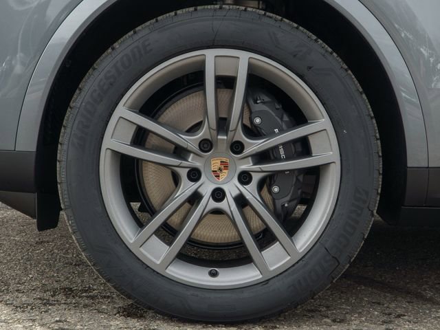 New 2026 Porsche Cayenne image 12