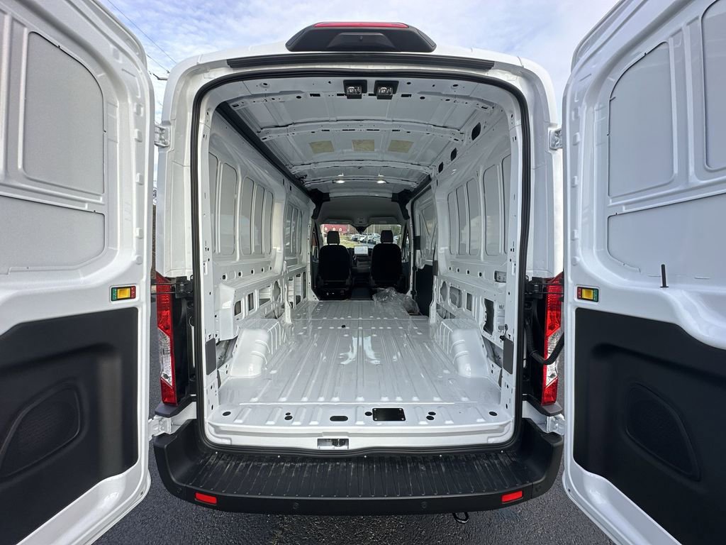 New 2026 Ford Transit 250 148 Medium Roof image 22
