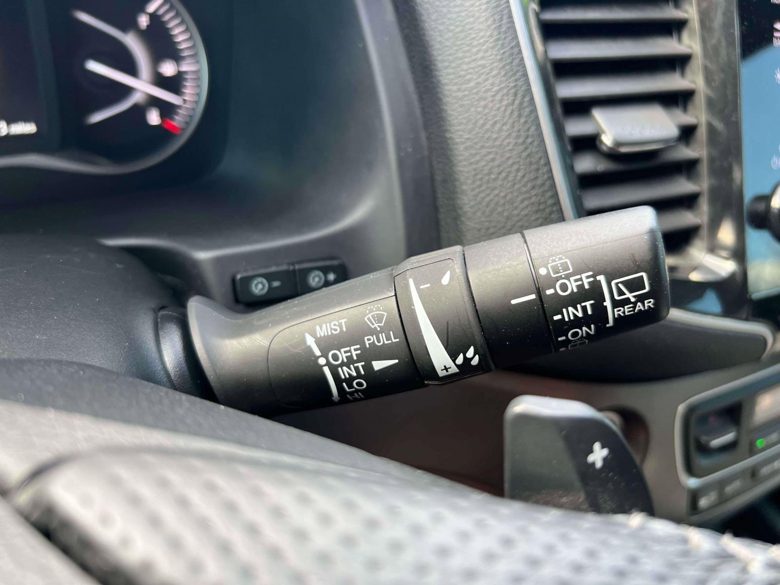 Used 2023 Honda Passport EX-L image 17