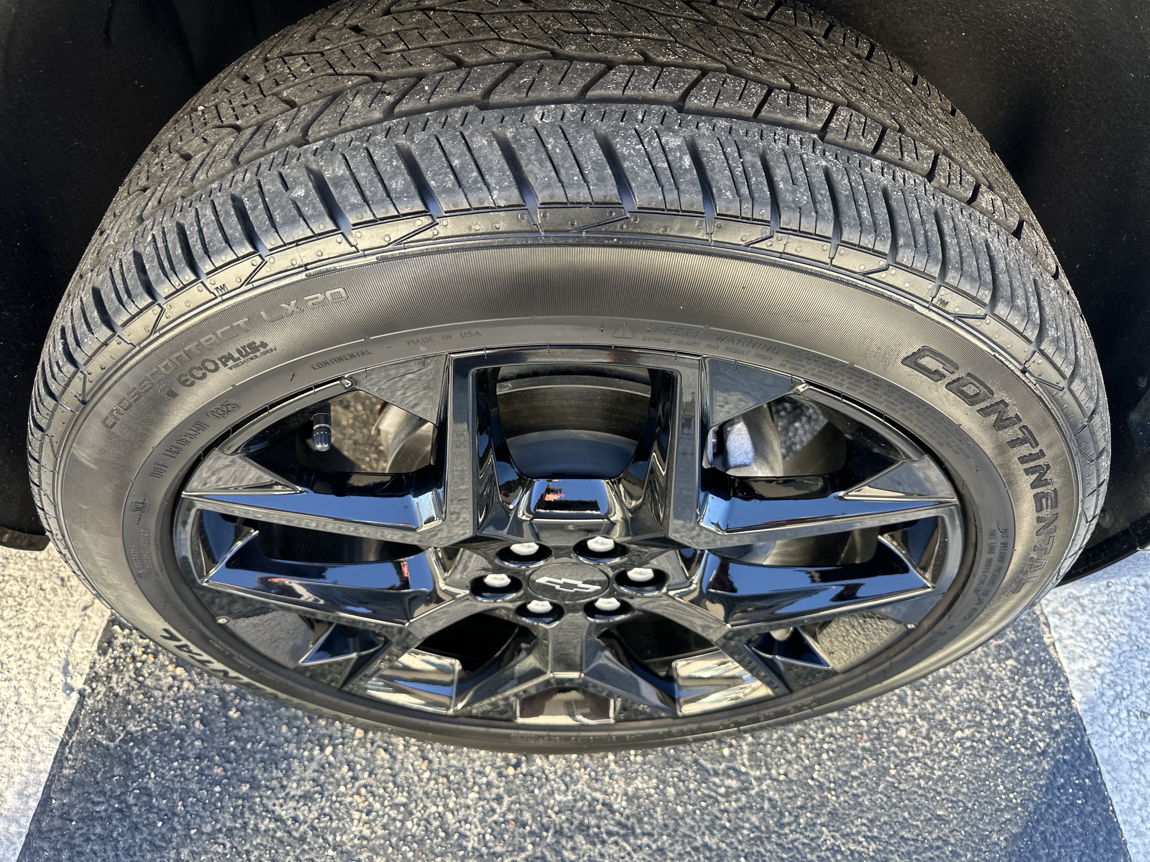 Used 2025 Chevrolet Traverse RS FWD image 6