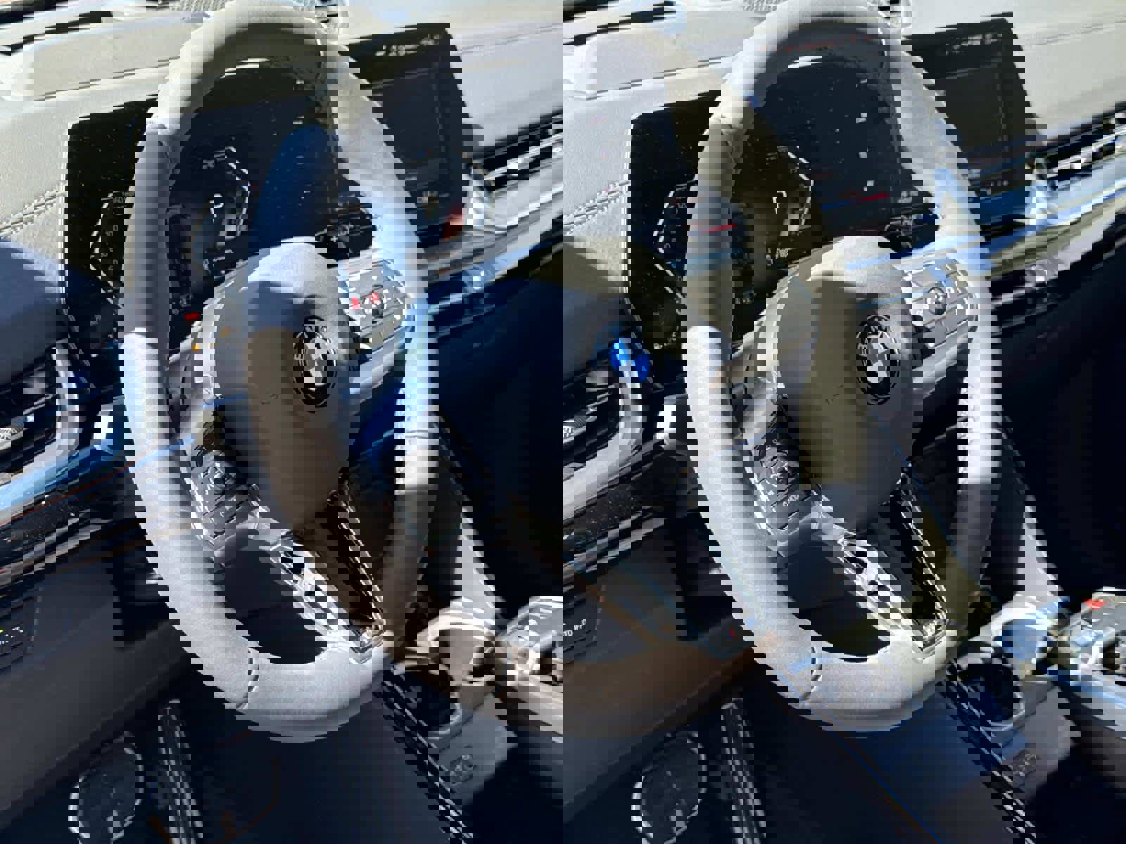 New 2026 BMW X2 xDrive28i w/ Technology Package AWD/4WD image 2