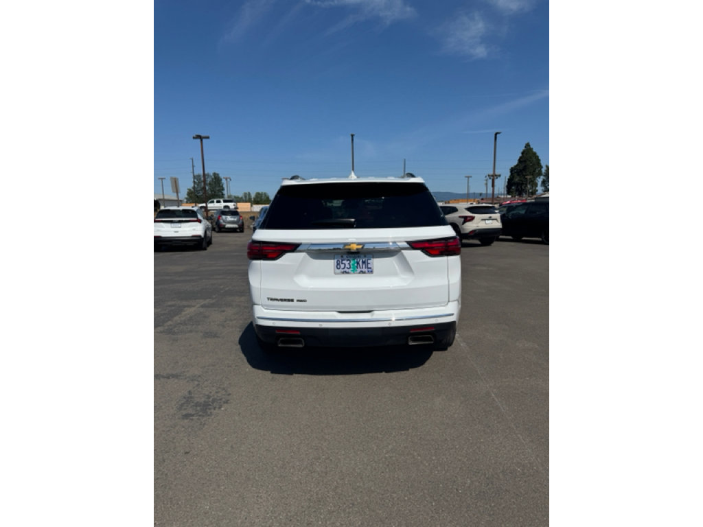 Used 2023 Chevrolet Traverse High Country w/ LPO, Floor Liner Package AWD/4WD image 6