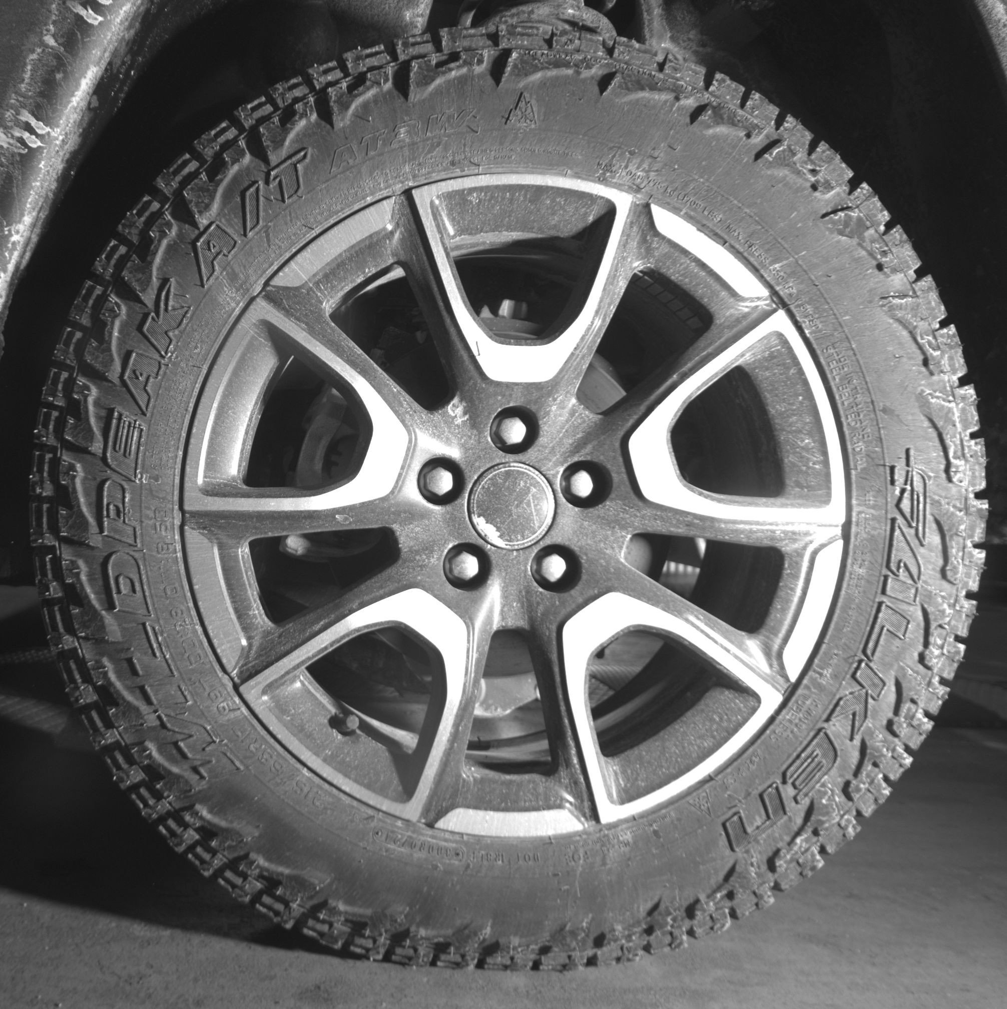 Used 2025 Jeep Compass Trailhawk image 14