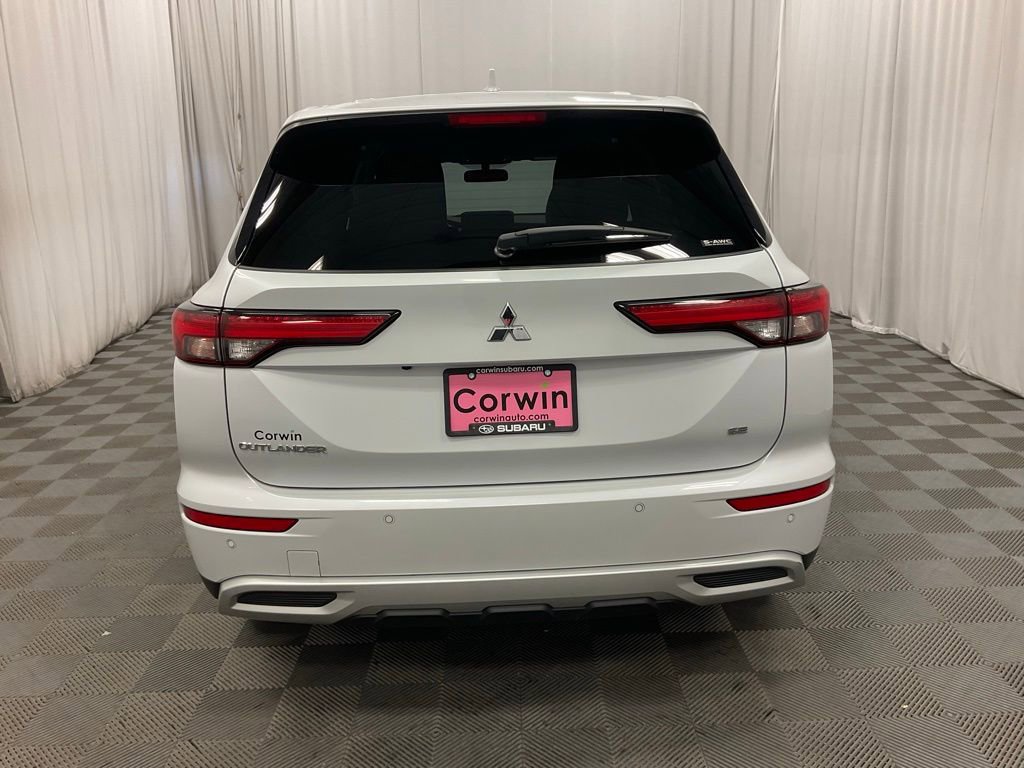 Used 2024 Mitsubishi Outlander SE image 5