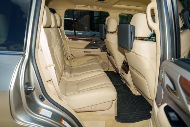 Used 2018 Lexus LX 570 4WD image 19