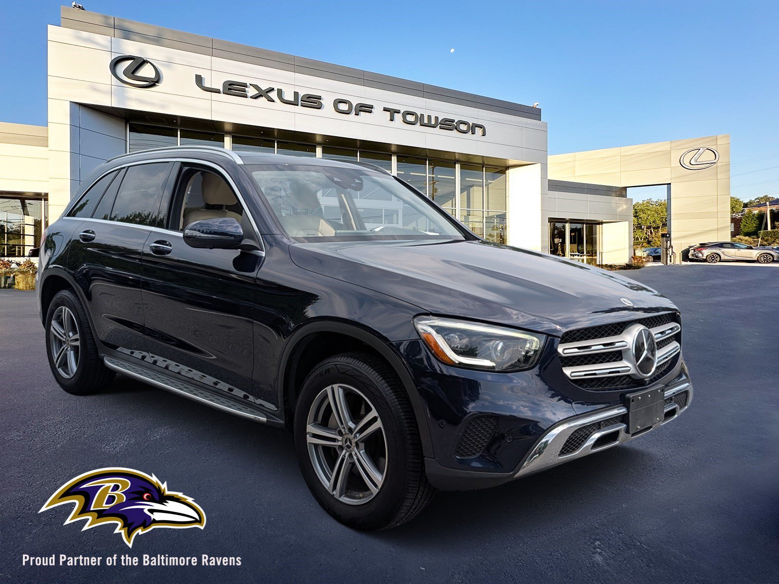 Used 2021 Mercedes-Benz GLC 300 4MATIC image 1