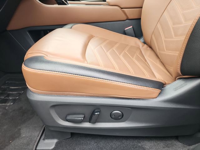 Used 2024 Nissan Pathfinder Platinum w/ Cargo Package image 14