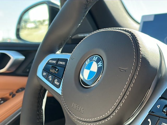 New 2026 BMW X5 xDrive40i w/ M Sport Package AWD/4WD image 52