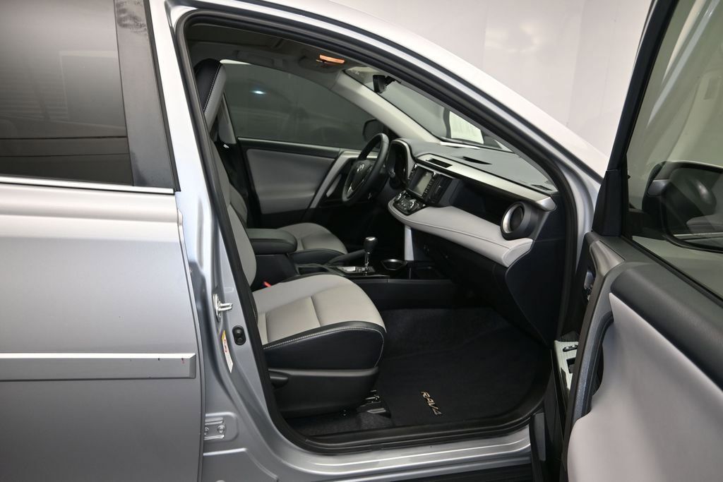 Used 2016 Toyota RAV4 Limited w/ Advanced Technology Package FWD image 25