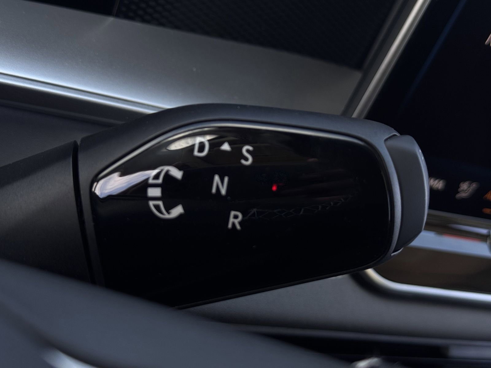 New 2026 Volkswagen Tiguan SE image 19