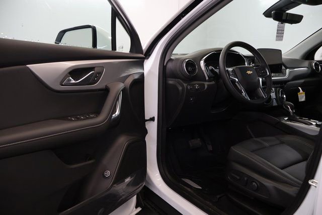 New 2026 Chevrolet Blazer LT w/ Sound & Technology Package image 8