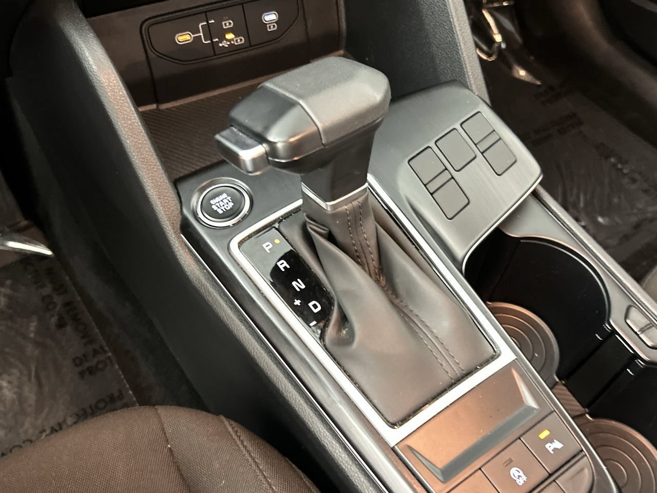 Used 2026 Kia Sportage LX FWD image 16