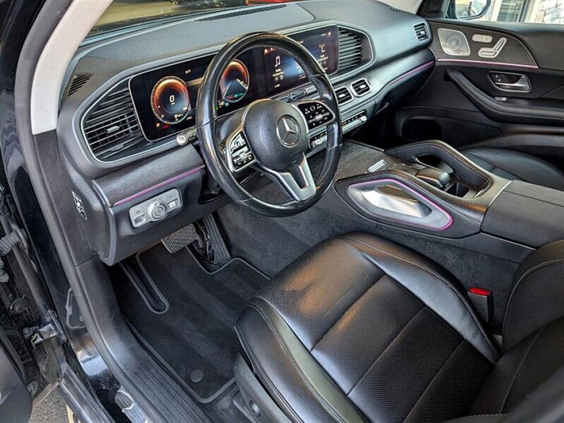 Used 2020 Mercedes-Benz GLE 450 4MATIC image 2