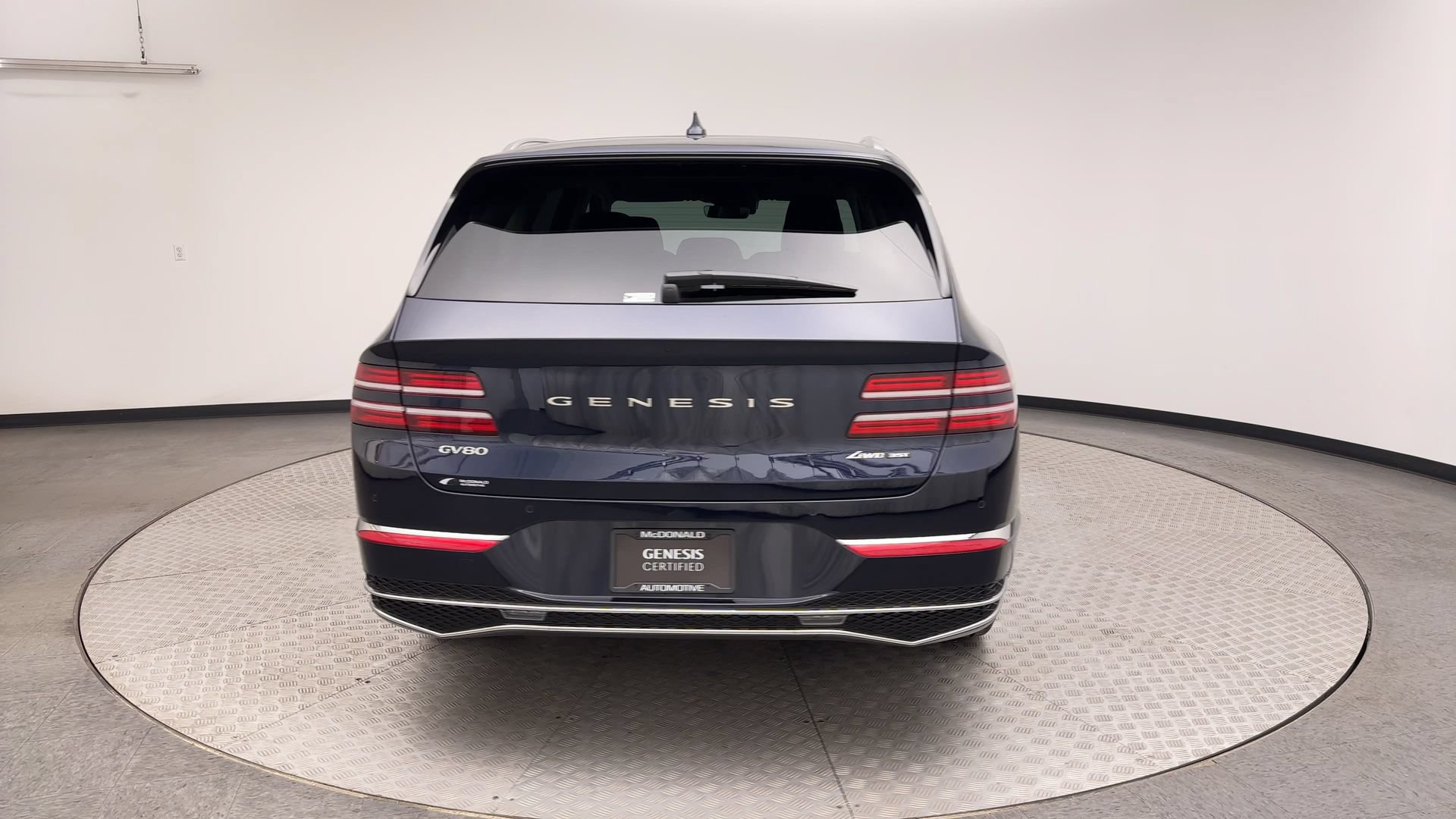 Certified 2026 Genesis GV80 3.5T Advanced AWD/4WD image 3