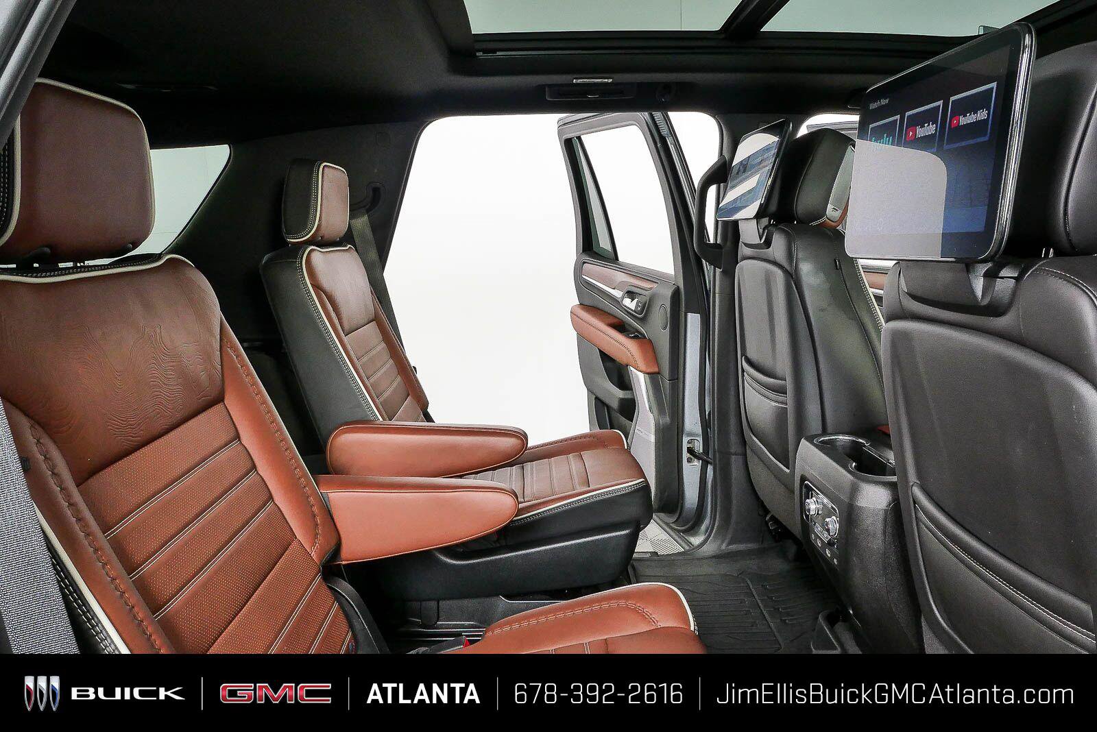 Certified 2023 GMC Yukon Denali Ultimate w/ LPO, Floor Liner Package AWD/4WD image 23