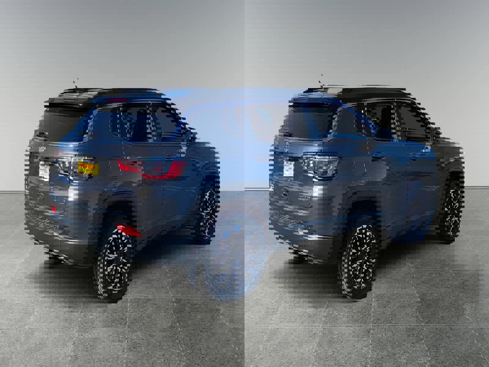 Used 2023 Jeep Compass Limited image 5