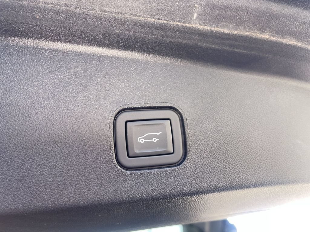 Certified 2024 Cadillac Lyriq Sport AWD/4WD image 17