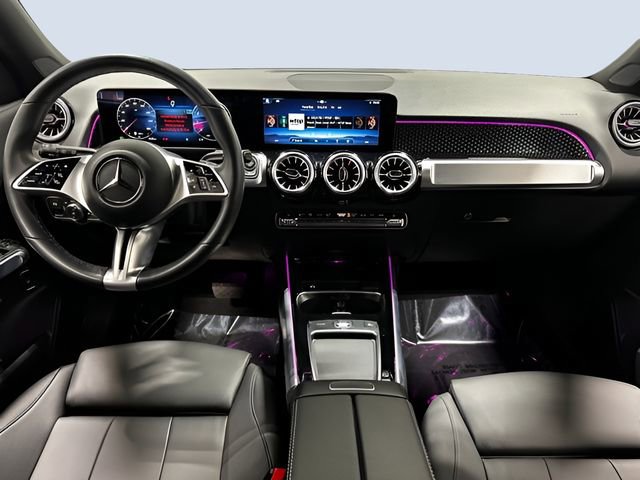 Used 2025 Mercedes-Benz GLB 250 4MATIC image 13