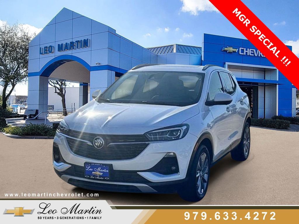 Used 2022 Buick Encore GX Essence w/ Advanced Technology Package image 1