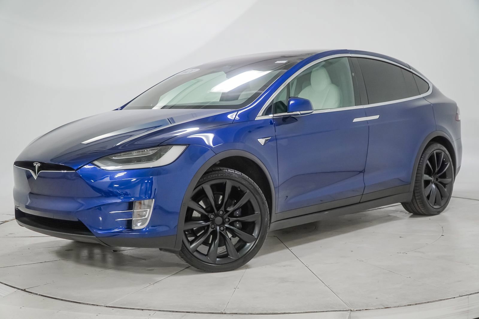 Used 2021 Tesla Model X Long Range image 1