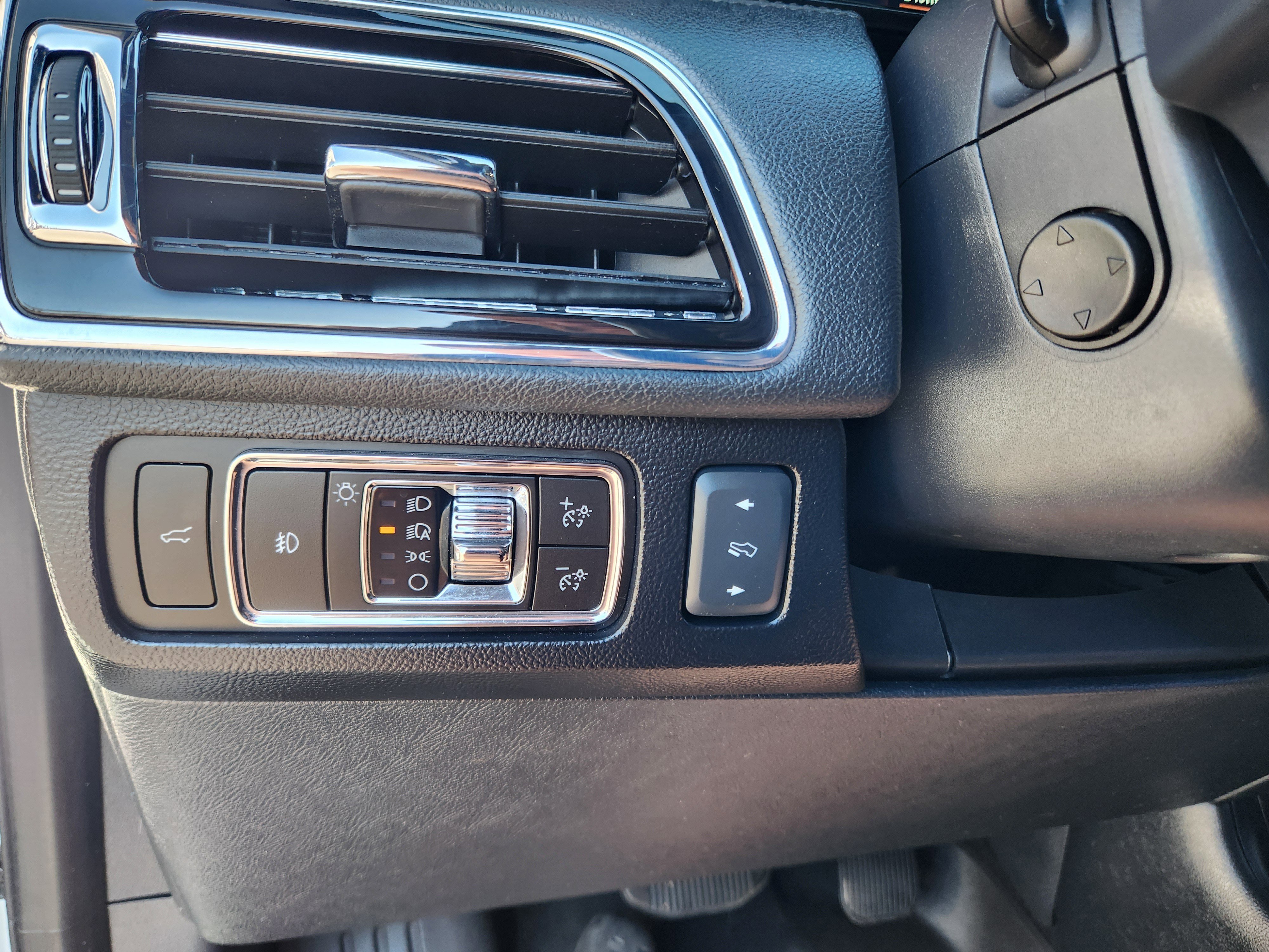 Used 2023 Lincoln Navigator L Reserve image 26