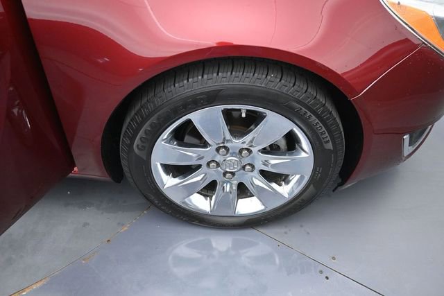 Used 2017 Buick Regal Premium w/ Driver Confidence Package #2 FWD image 30