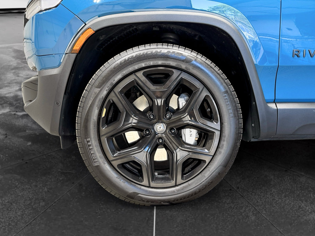Used 2025 Rivian R1T Adventure AWD/4WD image 31