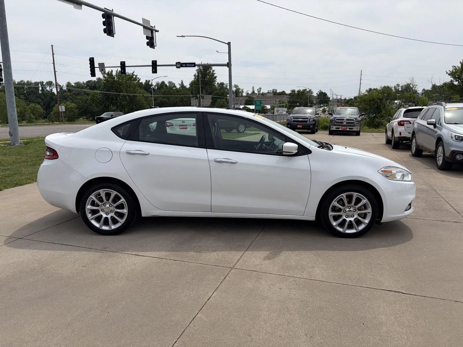 Used 2014 Dodge Dart Limited FWD image 4