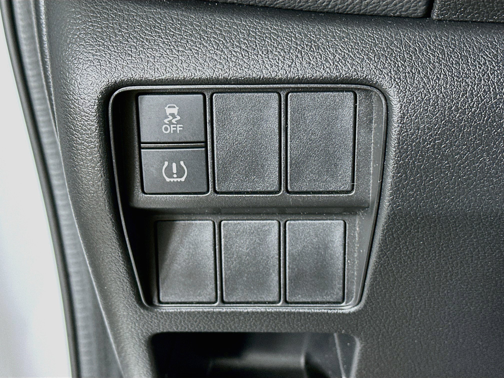 Used 2019 Honda CR-V LX image 17