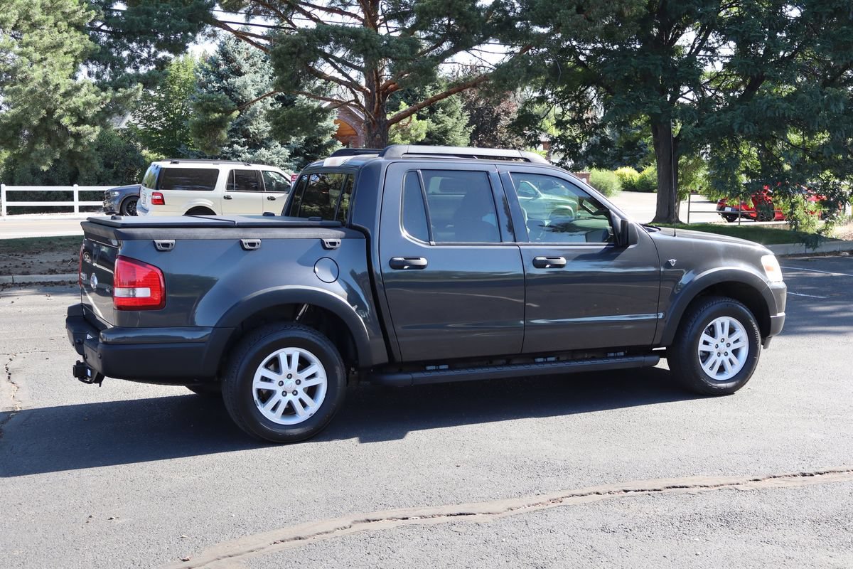 Used 2007 Ford Explorer Sport Trac XLT AWD/4WD image 4