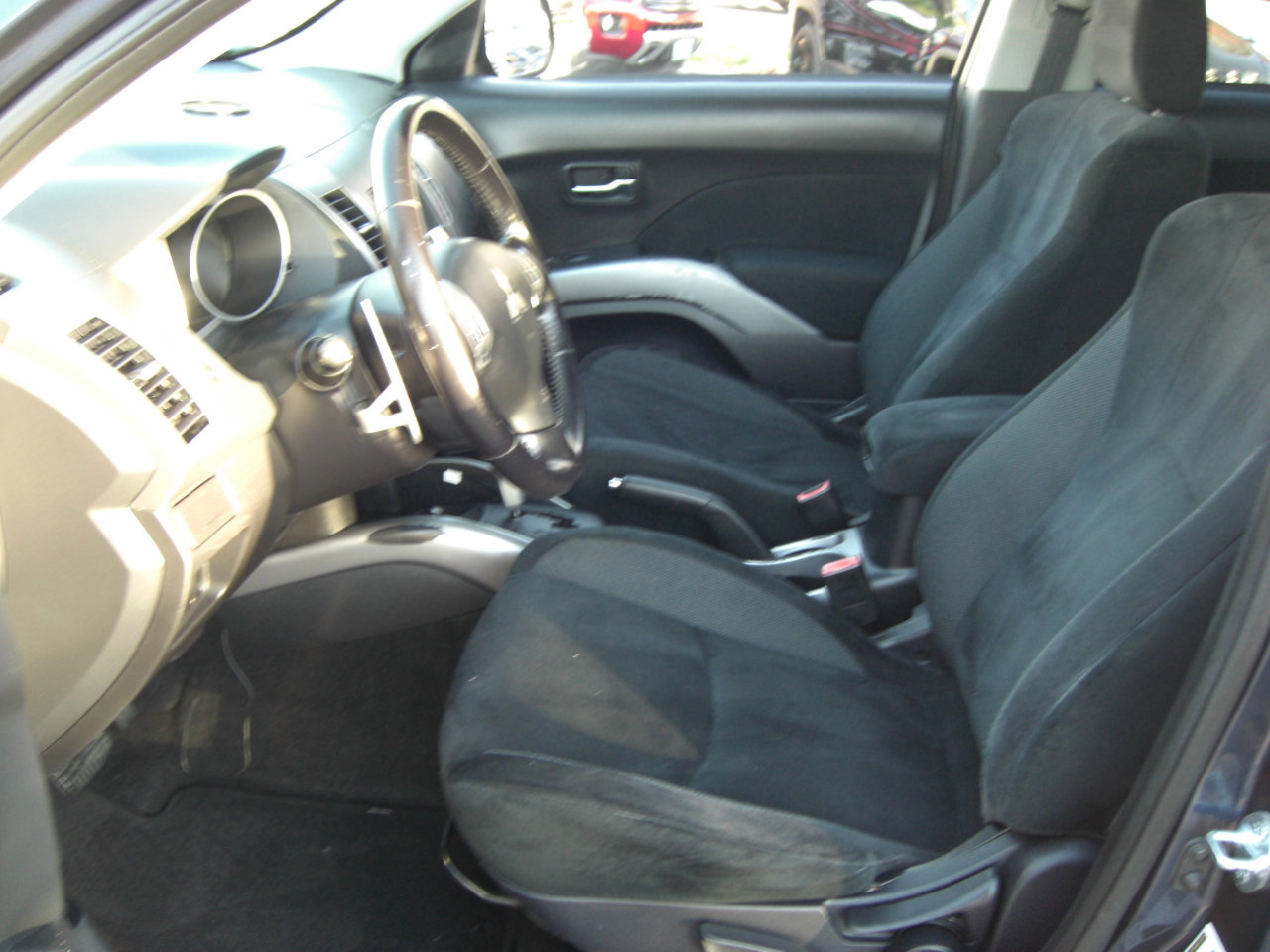 Used 2008 Mitsubishi Outlander XLS image 21