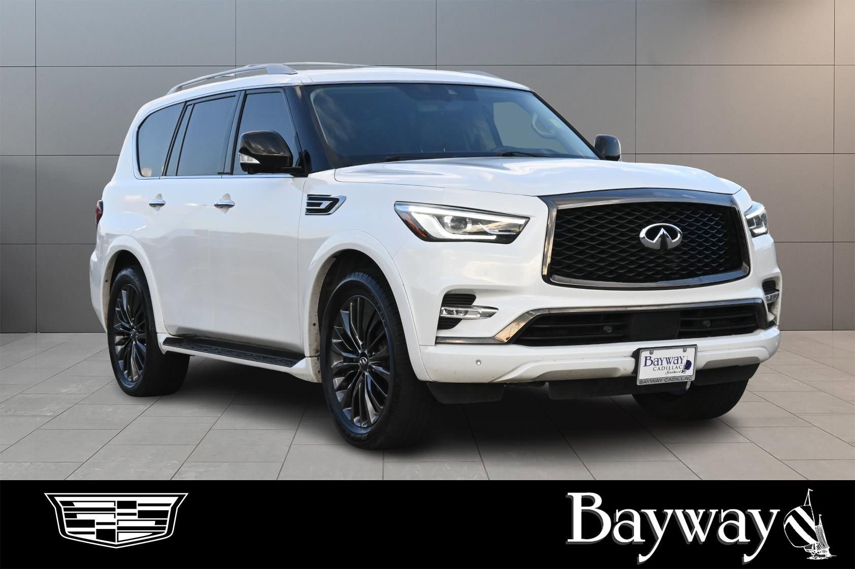 Used 2021 INFINITI QX80 Premium Select w/ Cargo Package RWD image 3