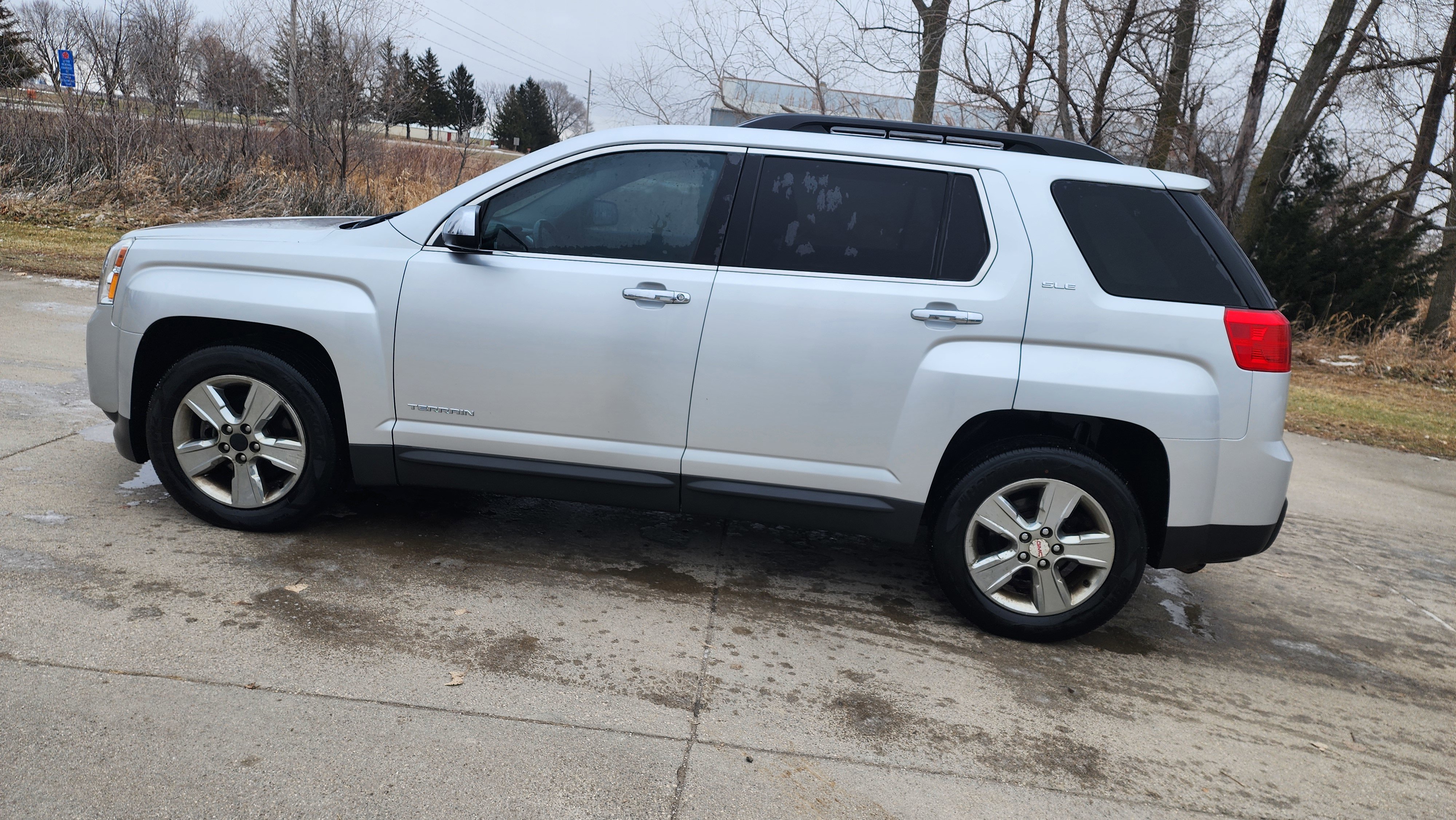 Used 2015 GMC Terrain SLE w/ Chrome Edition image 6