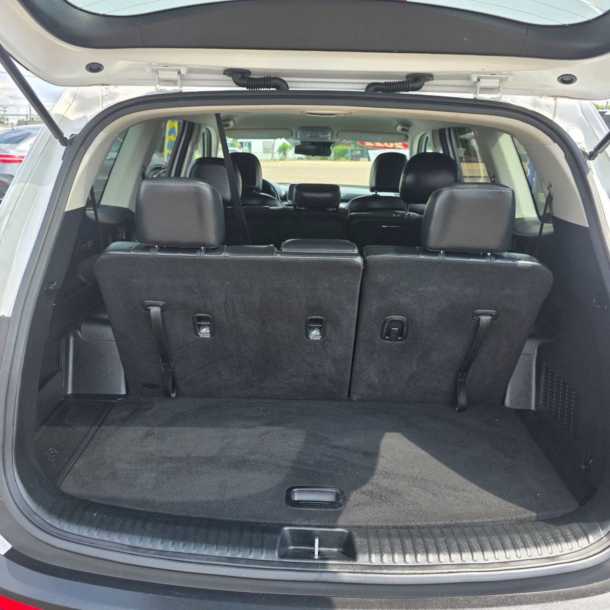 Used 2022 Kia Telluride LX image 14