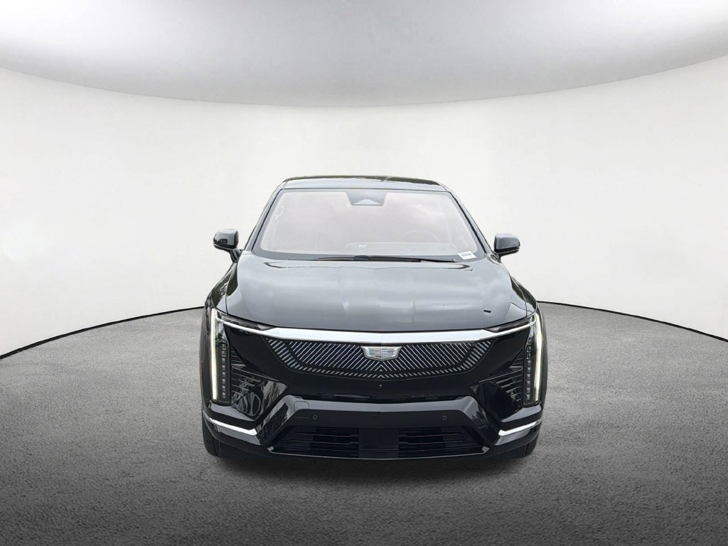 Used 2025 Cadillac Optiq Luxury 2 w/ LPO, Floor Liner Package AWD/4WD image 23