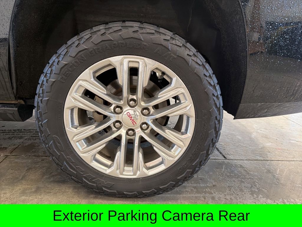 Used 2020 GMC Yukon Denali w/ Denali Premium Package image 13