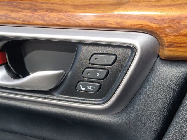 Used 2017 Honda CR-V EX-L image 18