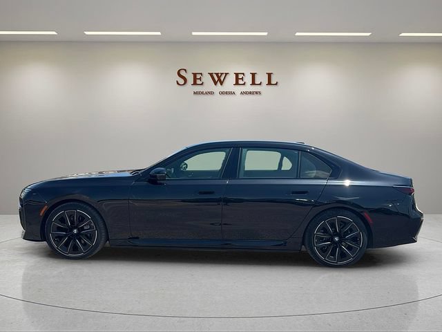 Used 2025 BMW i7 eDrive50 w/ M Sport Package RWD image 2