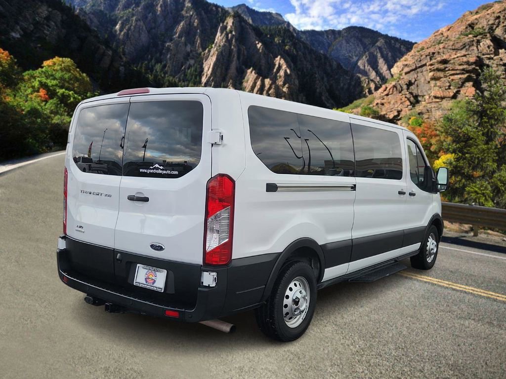 Used 2023 Ford Transit 350 XL image 3