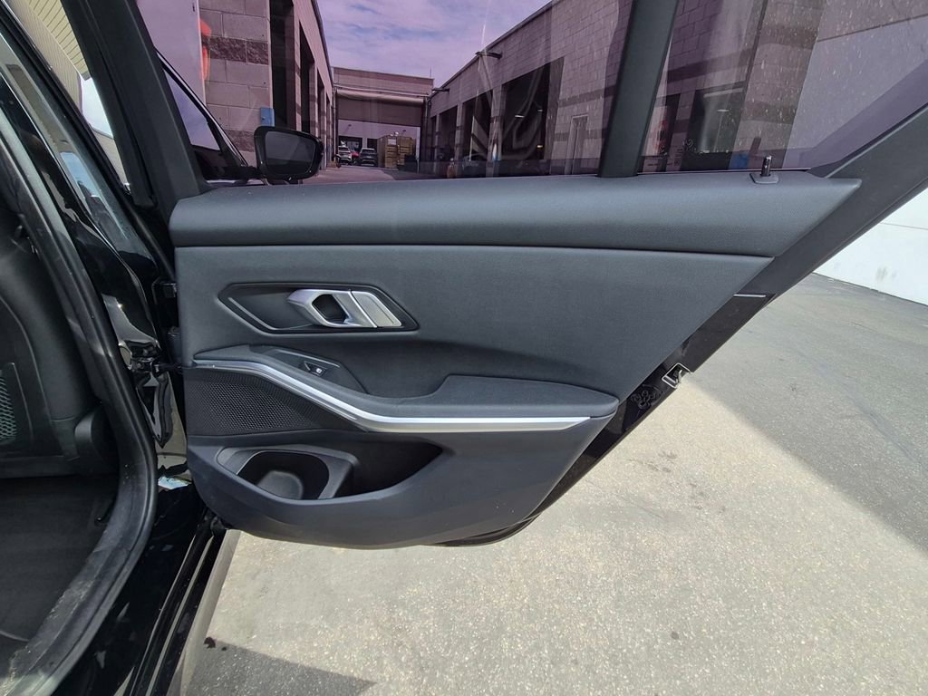 Used 2021 BMW 330e w/ Convenience Package image 34