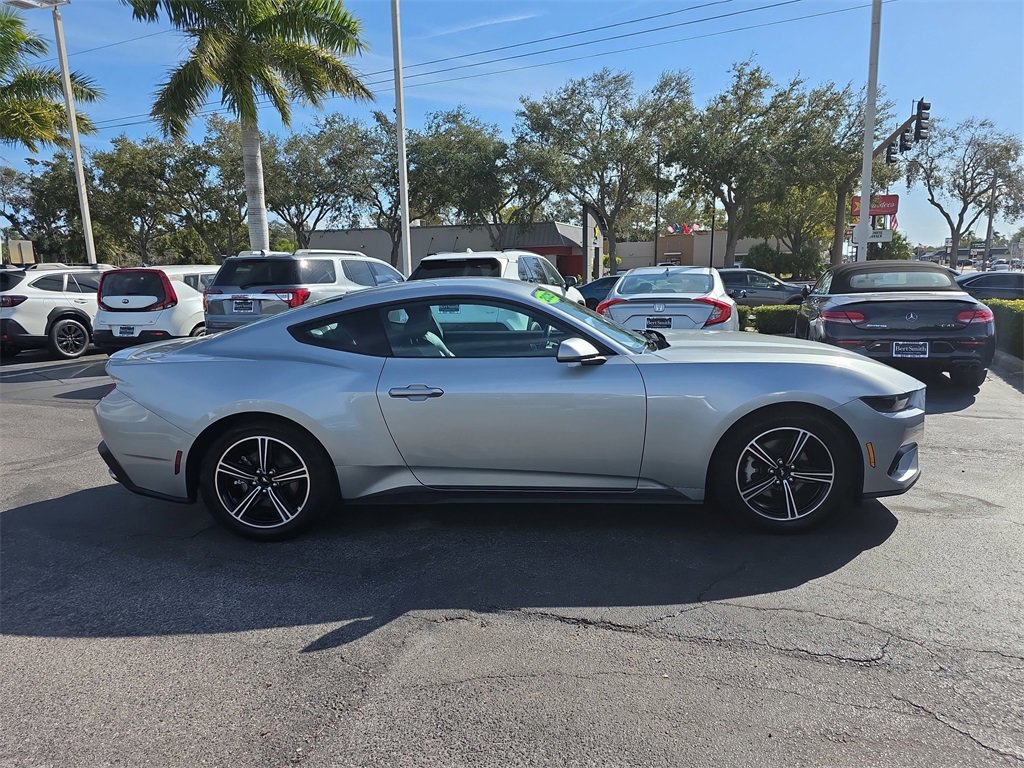 Used 2025 Ford Mustang Premium image 25