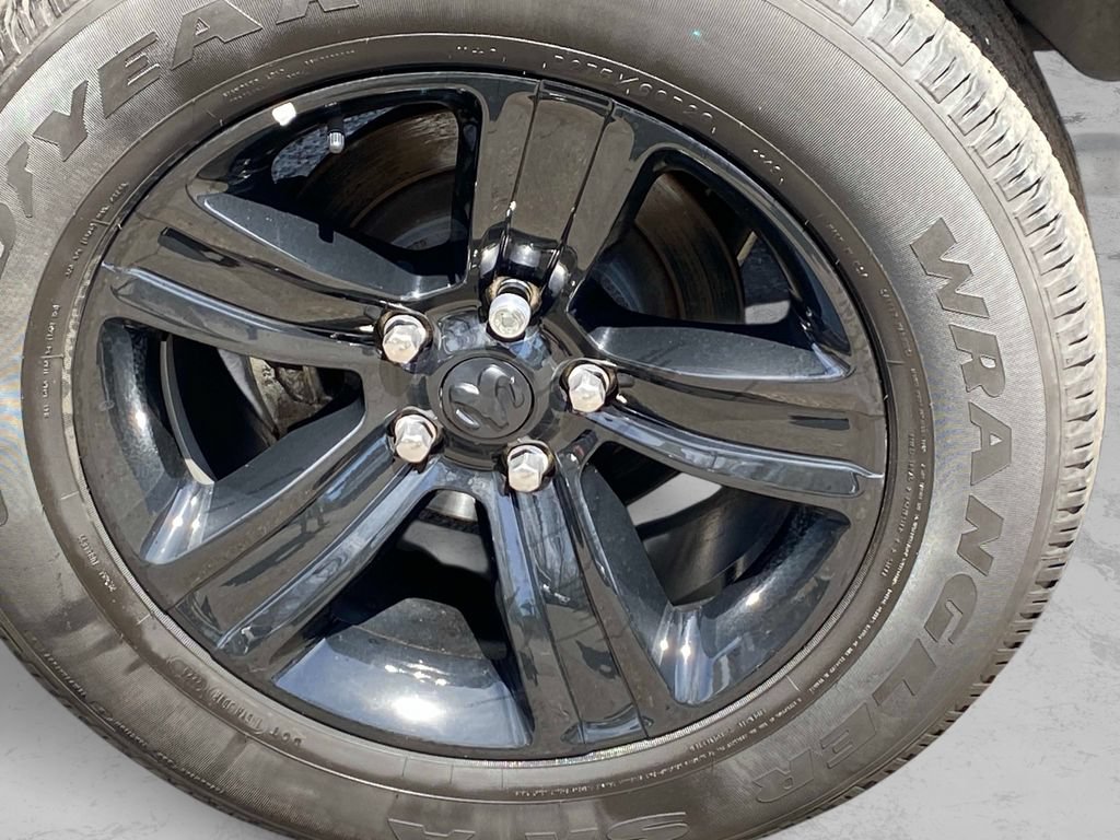 Certified 2024 RAM 1500 Warlock w/ Electronics Group AWD/4WD image 25
