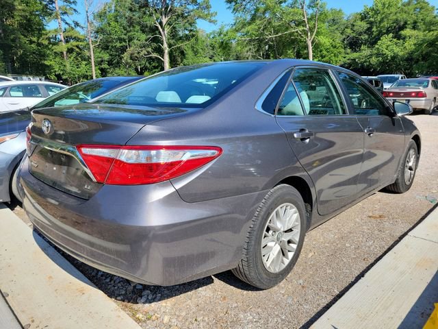 Used 2016 Toyota Camry LE FWD image 6