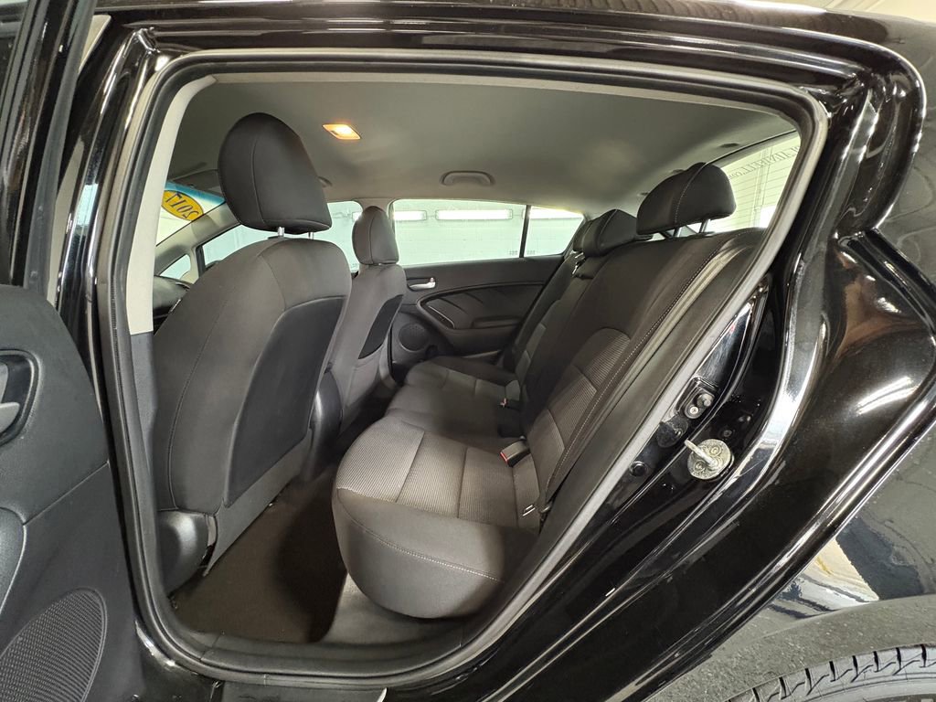 Used 2017 Kia Forte LX FWD image 21