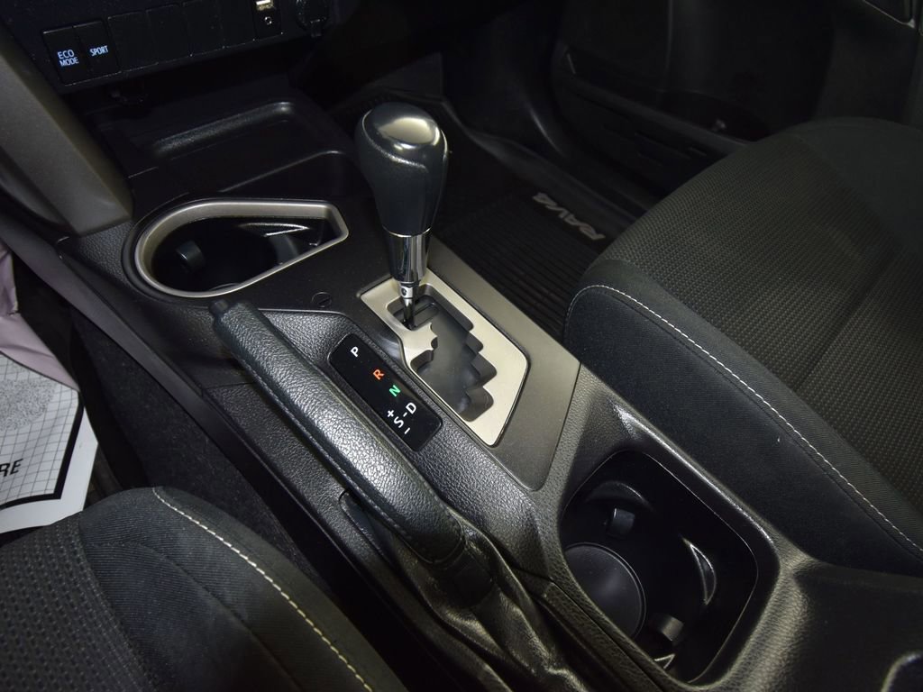 Used 2018 Toyota RAV4 XLE image 19