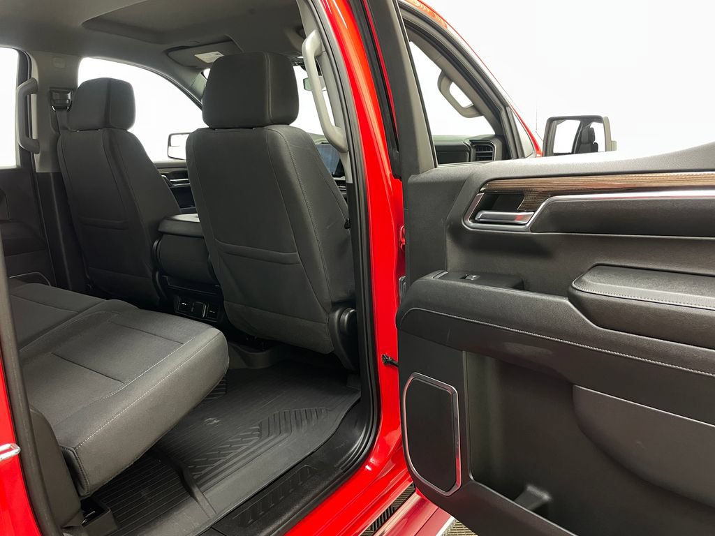 Certified 2024 Chevrolet Silverado 1500 LT AWD/4WD image 40