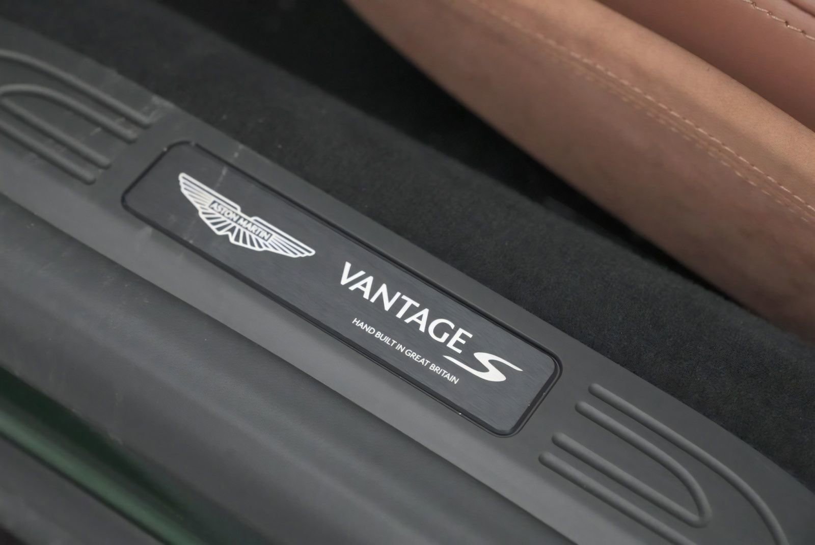 New 2026 Aston Martin V8 Vantage S RWD image 7
