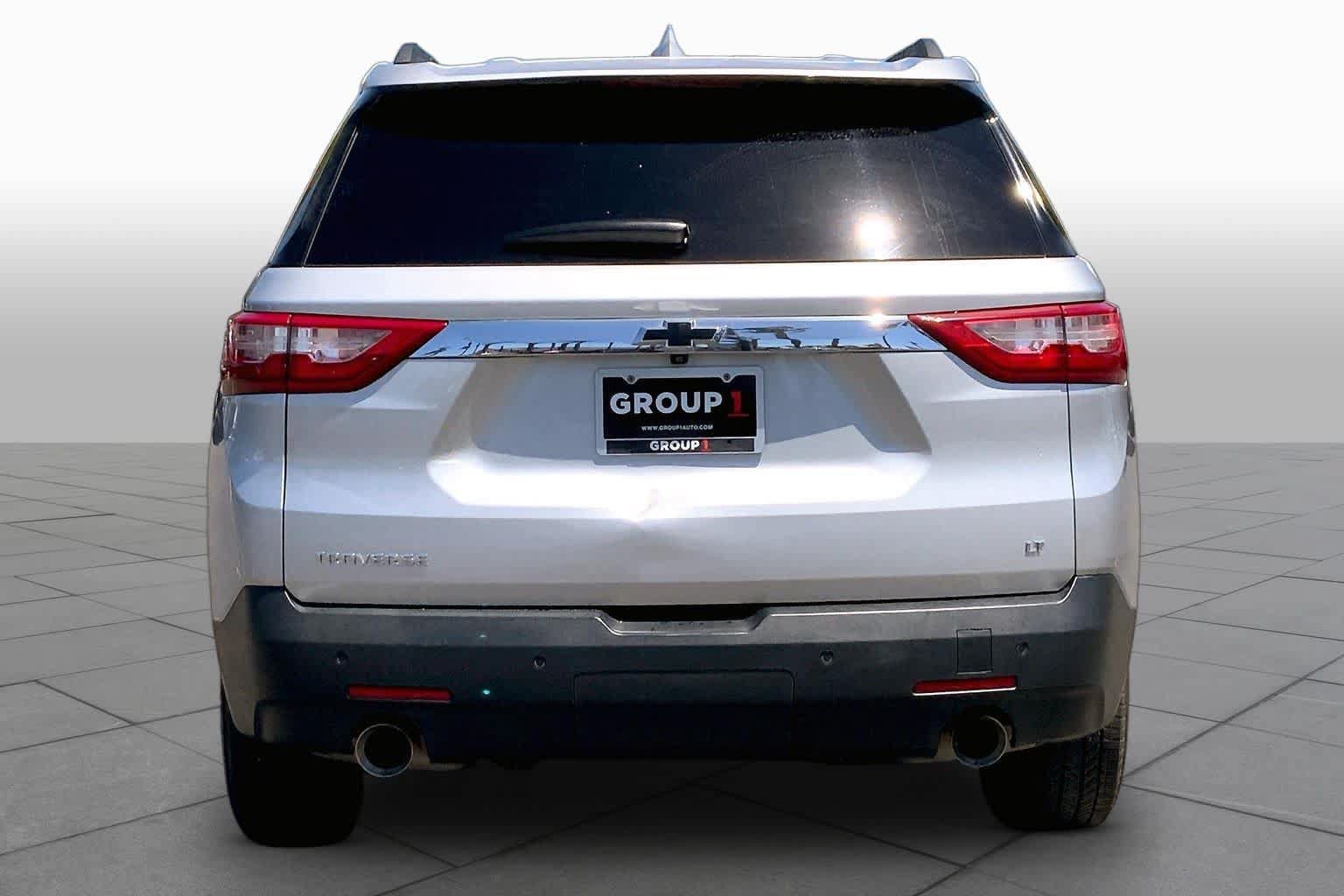 Used 2021 Chevrolet Traverse LT FWD image 4
